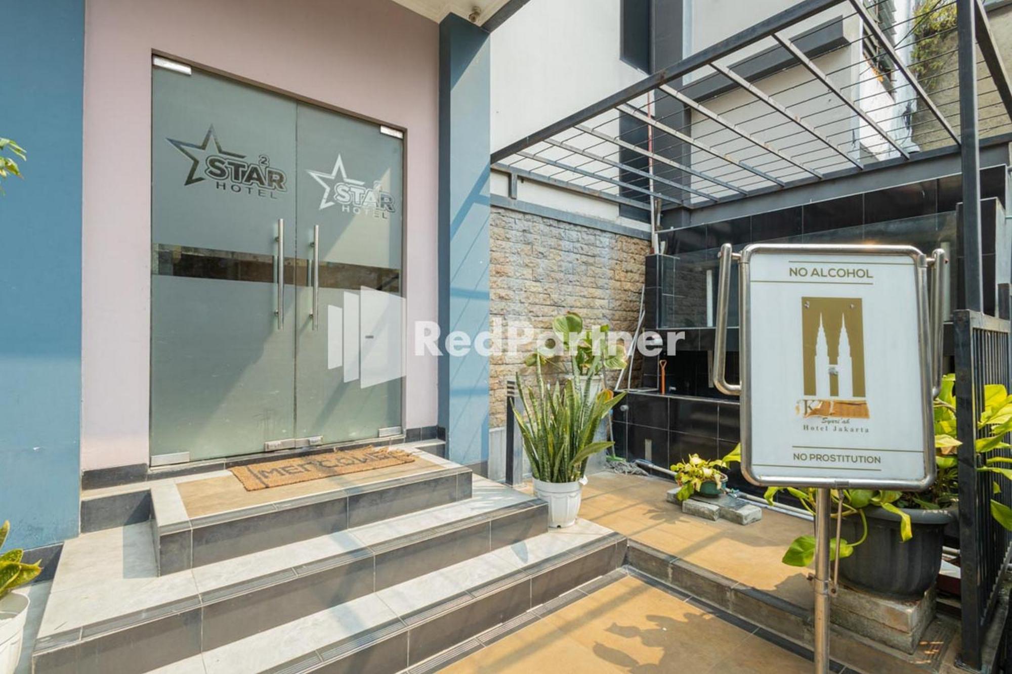 Star Hotel Jaksa Mitra Reddoorz Jakarta Exterior photo